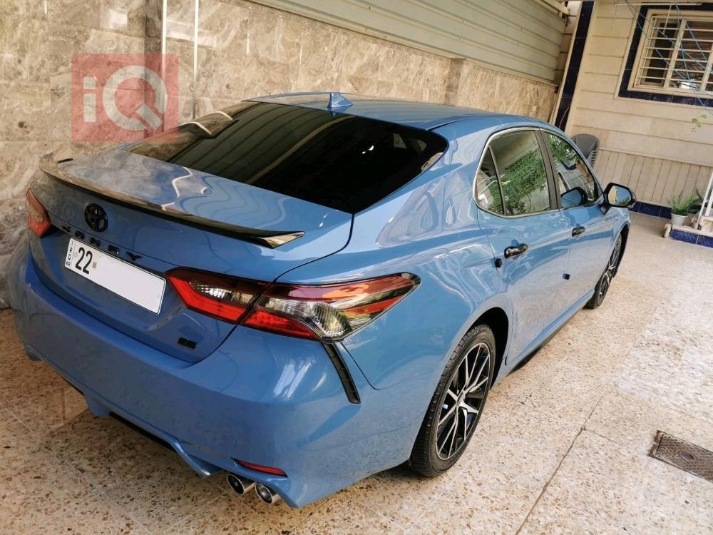 تۆیۆتا کامری